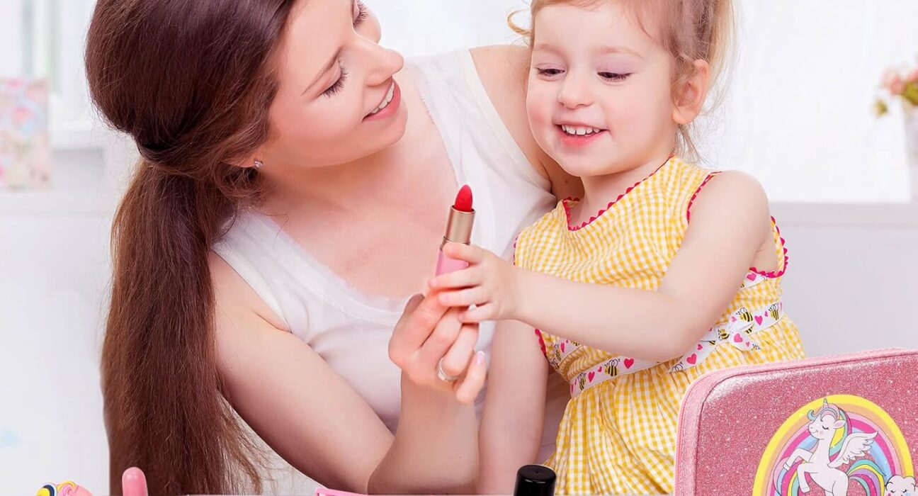 What Age Should Girls Start Wearing Makeup