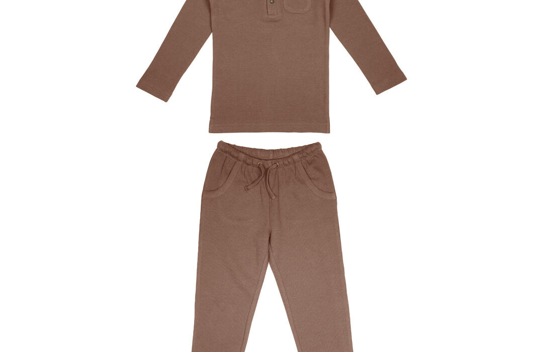 How to Choose Plain Chino Pants for Kids