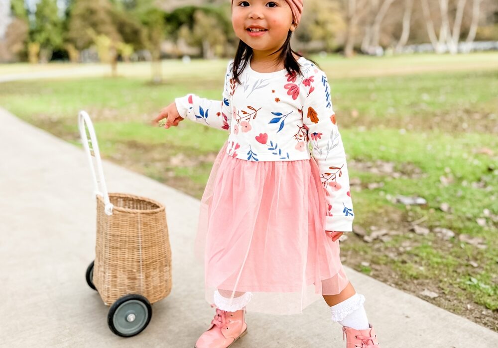 How to Dress Toddlers in Fashionable Outfits