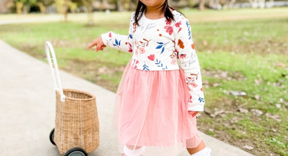 How to Dress Toddlers in Fashionable Outfits