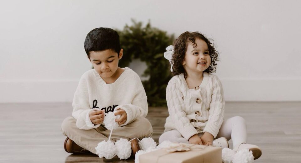 How to Find Kids Holiday Outfits