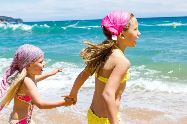 Do Summer Outfits for Girls Need to Be Both Stylish And Comfortable