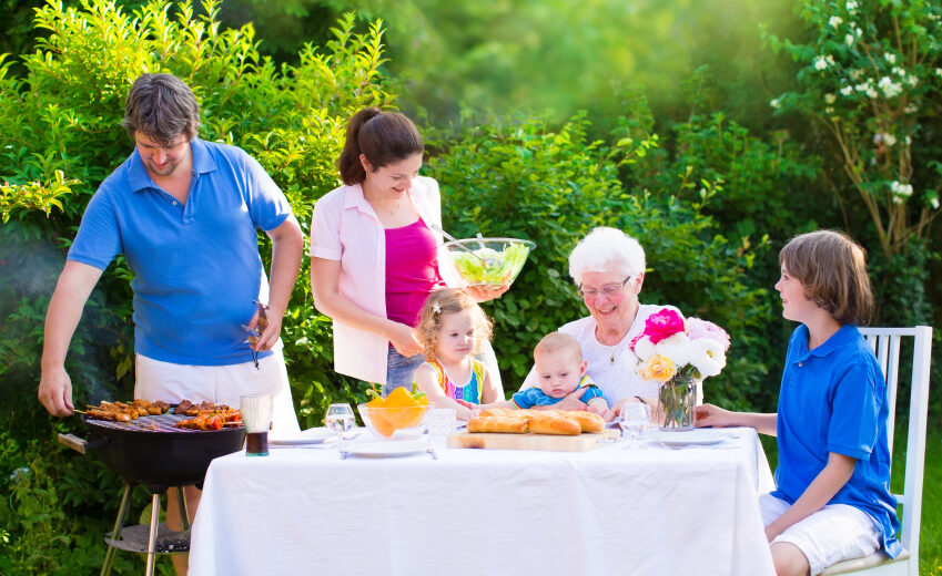 How to Dress Kids for a Family Barbecue