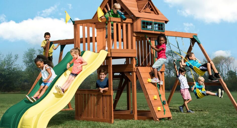 How to Find Fashionable Outfits for Kids Outdoor Play