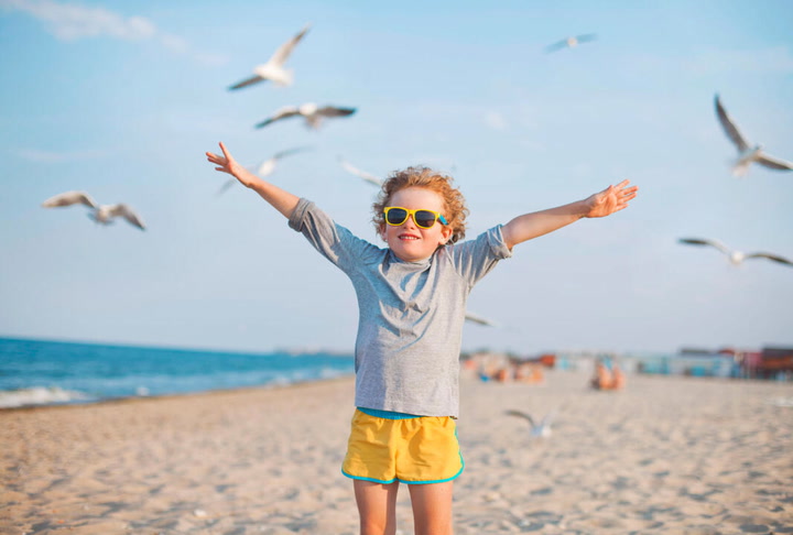 How to Find the Best Kids Fashion for Beach Days