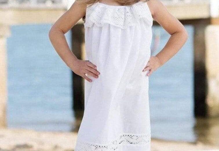 How to Dress Kids for a Day at the Beach