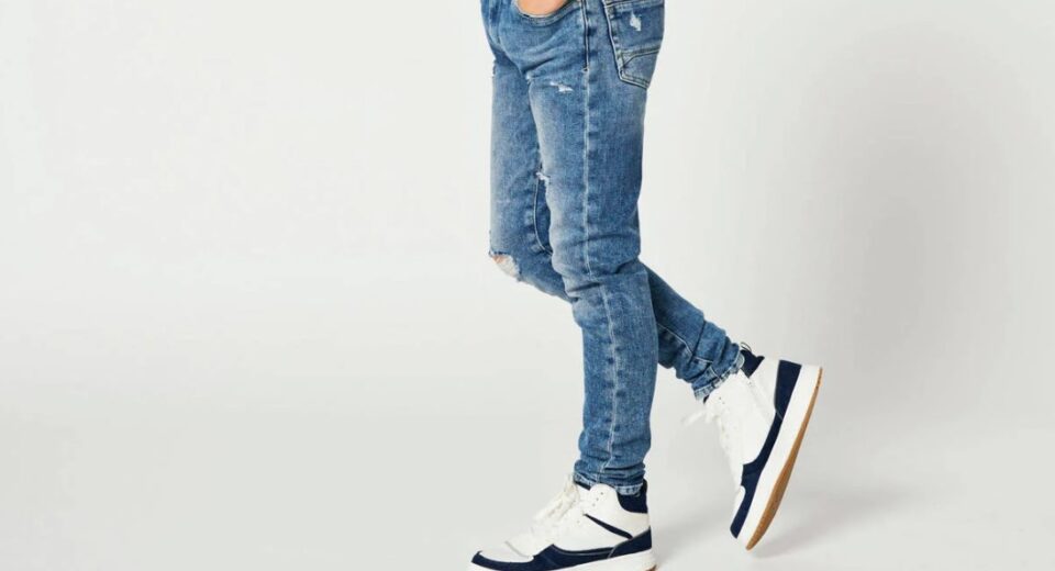 Boys Black Tapered Fit Stretch Jeans