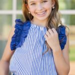 Girls Dark Blue Denim Capris: A Stylish And Cozy Choice for Winter