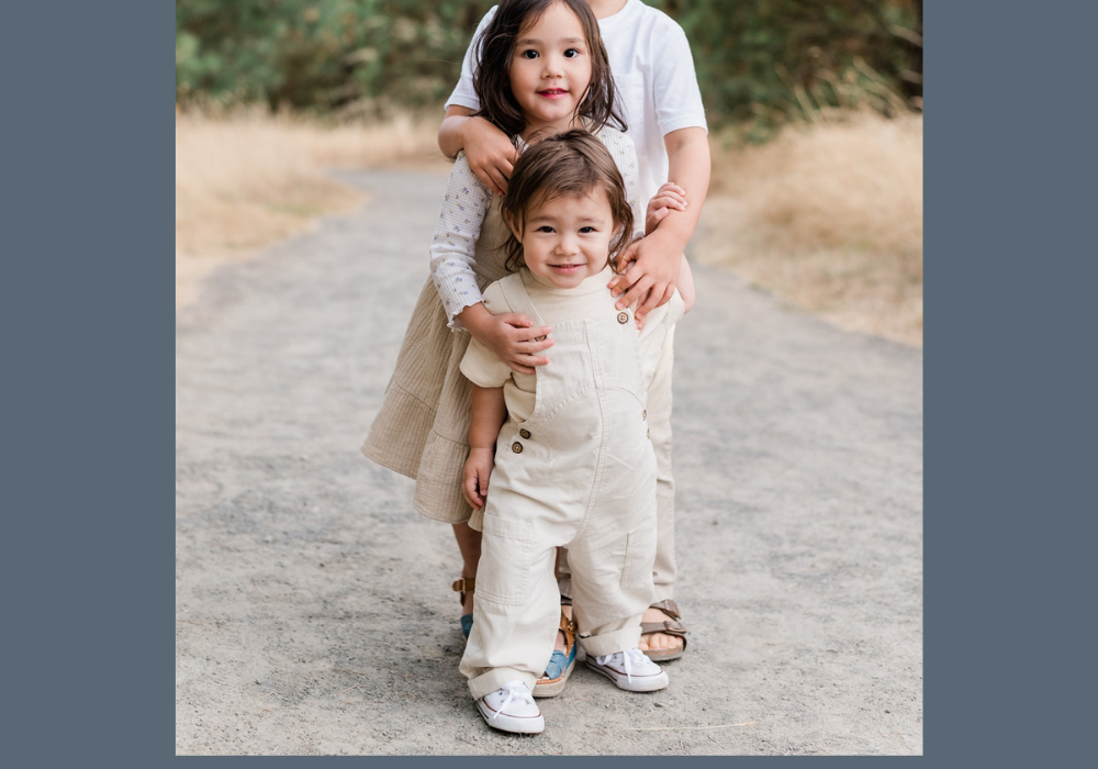 How To Style Your Kids Outfits For Family Photos